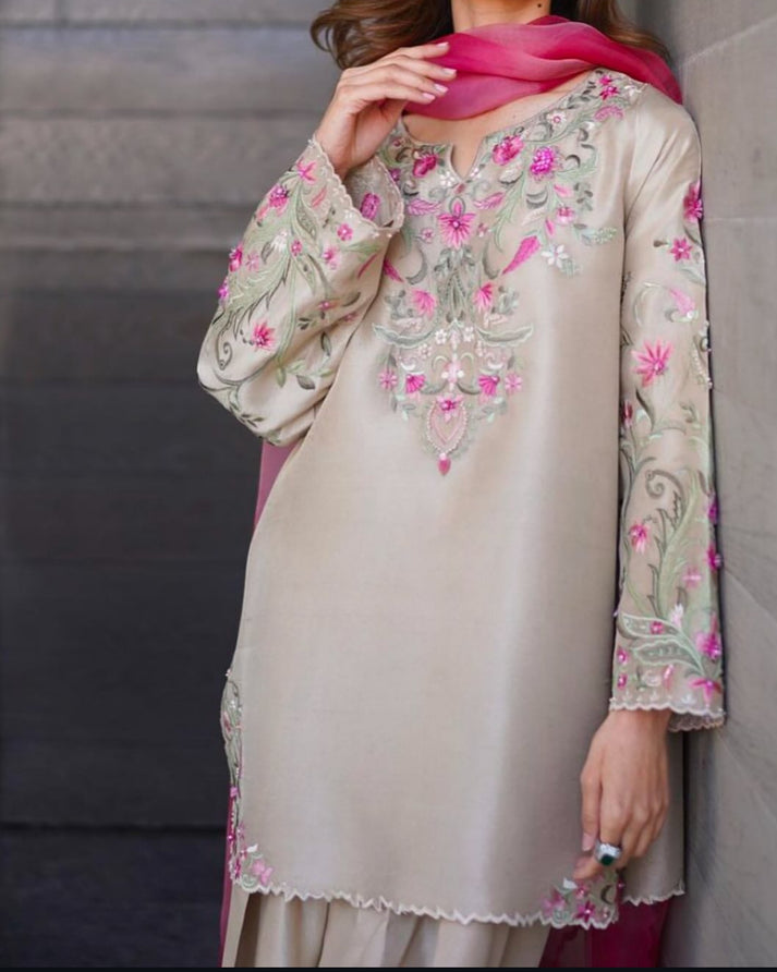 Jivara Lahriya Suit Set