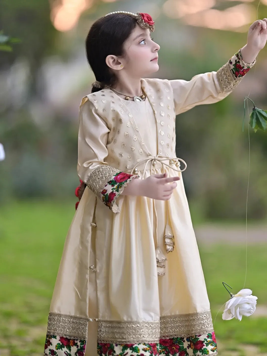 Aylina Noor Festive Charm Set