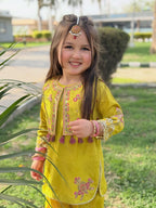 Aafreen Ziva Mehendi Charm Set