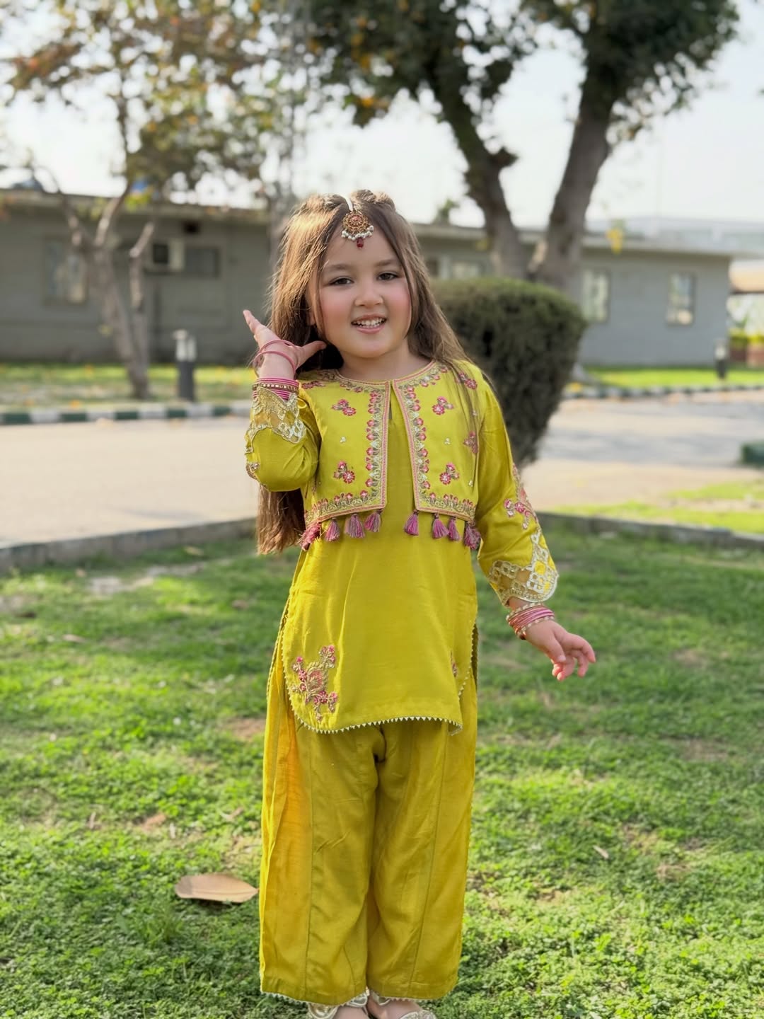 Aafreen Ziva Mehendi Charm Set